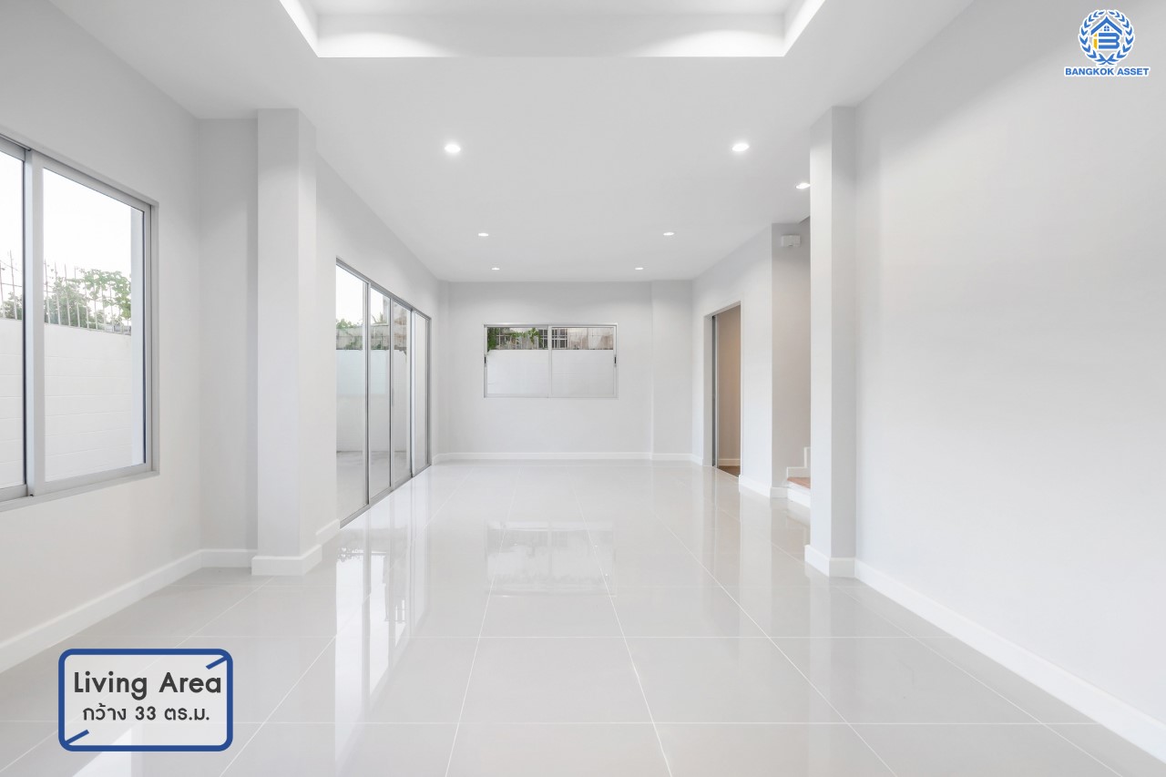 บ้านมือสองตกแต่งใหม่ ม.วิลล่าการ์เด้น2 บางกรวย-ไทรน้อย หลังมุม เนื้อที่ 51.5 ตร.ว. ฟังก์ชัน 3 ห้องนอน 3 ห้องน้ำ จอดรถได้ 2 คัน บรรยากาศเป็นส่วนตัว บนทำเลศักยภาพ ใกล้เซ็นทรัลเวสต์เกต เชื่อมต่อหลายเส้นทาง ถ.รัตนาธิเบศร์, ถ.กาญจนาภิเษก และราชพฤกษ์ และรถไฟฟ้า "สถานีบางพลู"...